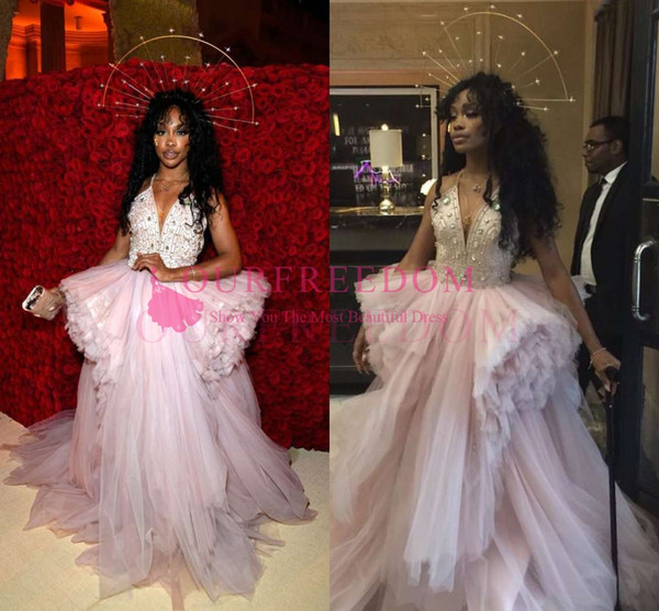 Gala Pale Pink Halter Celebrity Dresses Crystals A Line Ruffles Tiered Skirts Red Carpet Formal Evening Dresses Custom Made