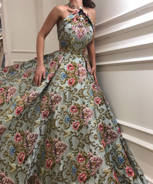 Celebrity Dresses Jacquard Satin Ball Gown Halter 3D Beaded Court Train Prom Dresses