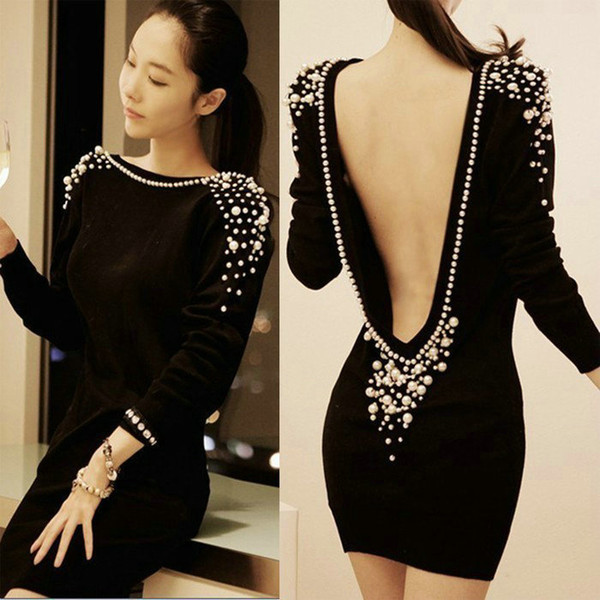 TaoHill Long Sleeves Cocktail Dresses Backless Sheath Velvet Mini Black Party Gowns with Pearls