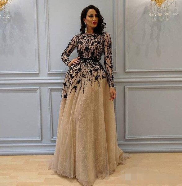 Plus Size Evening Dresses Long Sleeves Floor Length Beaded Black Lace Middle East A Line Prom Gowns Saudi Arabia Party Dress