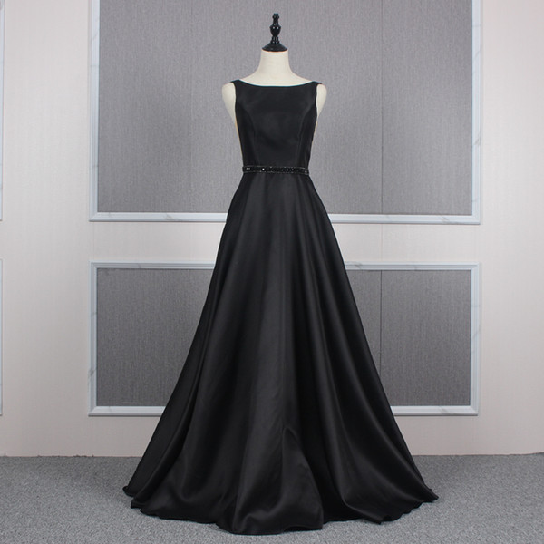 Beaded Satin Long Evening Dresses with Pockets Backless Prom Gowns Black Scoop Neck Party Dress