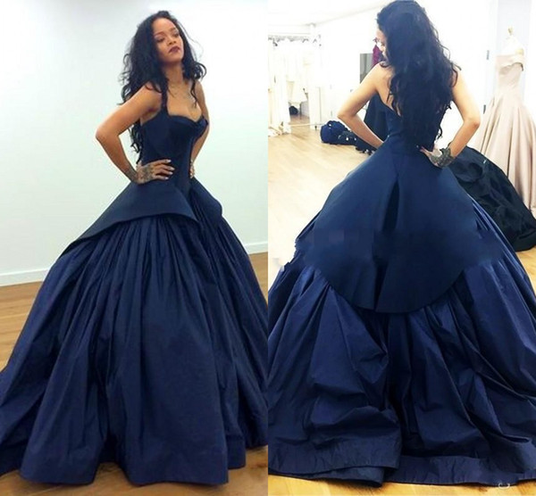 New Formal Arabic Evening Dresses Sweetheart Open Back Ruffles Sweep Train Formal Navy Blue Prom Special Occasion Gowns Cheap Custom