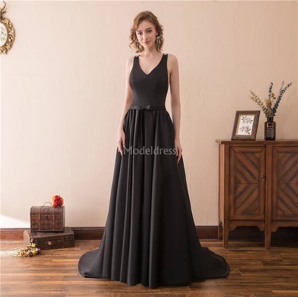 Modern Black Evening Dresses V-Neck Open Back A Line Sweep Train Simple Formal Party Prom Gown Cheap Special Occasion Dress Elegant Vestidos