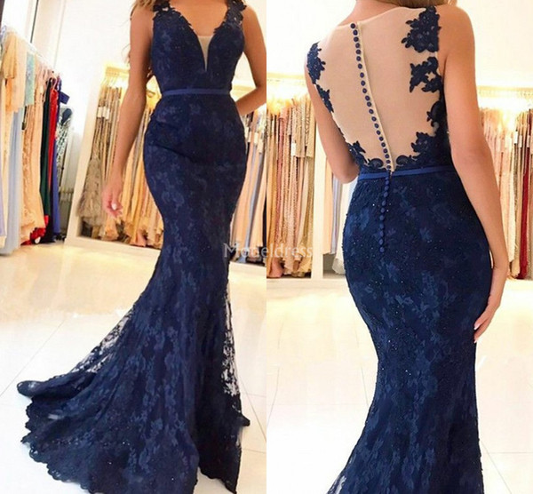 Sexy Lace Mermaid Evening Dresses Deep V-Neck Illusion Cover Buttons Sweep Train Illusion Formal Party Prom Gown Hot Vestidos De Fiesta