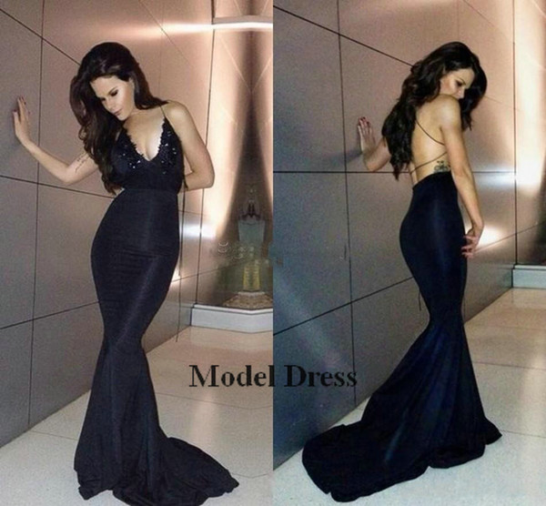 Black Mermaid Evening Dresses Sexy V Neck Spaghetti Straps Appliques Sweep Train Criss Cross Backless Evening Gowns for Women 