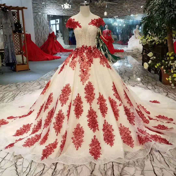 2022Champagne Evening Dresses With Red Appliques O-Neck Cap Sleeves Lace Up Open Back Bridal Party Prom Dresses Long Train