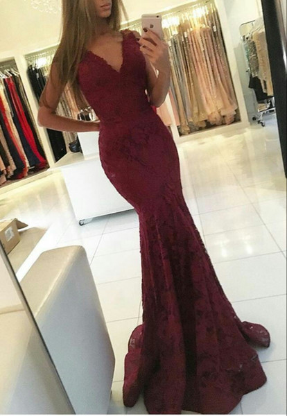 Sexy Lace Mermaid Evening Dress Long Burgundy Prom Dresses V-Neck Zipper Back Sweep Train Cheap 