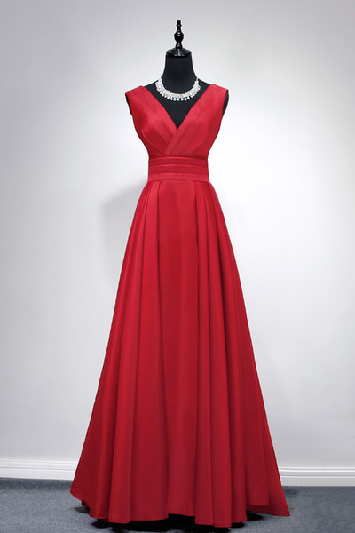 Elegant Satin Evening Dress Vintage Red Long Formal Dress V-Neck Sleeveless Zipper Back Sweep Train Satin Prom Gowns Cheap