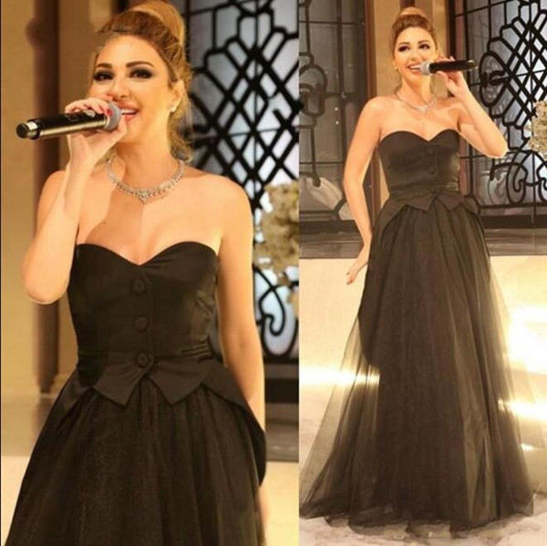 Saudi Arabic Celebrity Evening Gowns A Line Sweetheart Long Black Formal Dress With Buttons Tulle Party Dresses