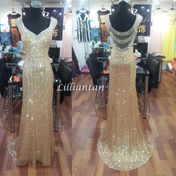 Elegant Gold Sequins Celebrity Dresses Sparkly Beaded Collar Long Formal Evening Gowns Reception Gowns Red Carpet Dresses Banquet Dresses