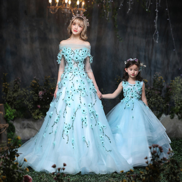 Abendkleider Blue Evening Dresses Elegant Boat Neck 3D Handmade Flowers Tulle Long Prom Dresses Off Shoulder Mother and Daughter Gown