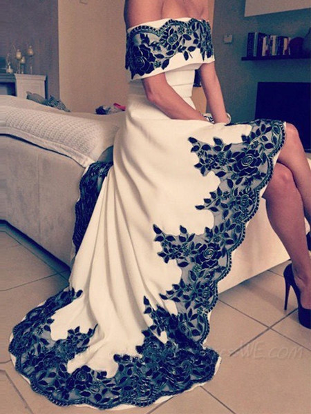 A-Line Off The Shoulder High Low Evening Dresses Formal Dress Ivory Satin Black Lace Applique Prom Dresses 