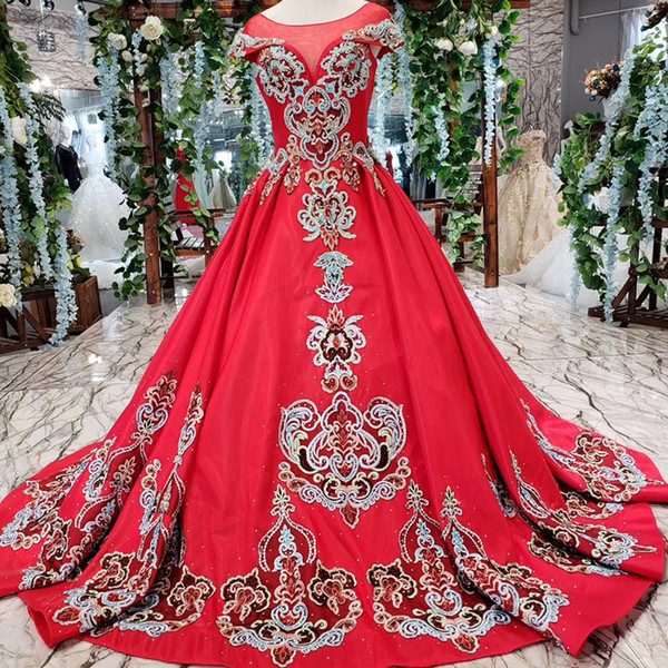 2022Latest Saudi Arabia Evening Dresses Cap Sleeve Lace Up V Back Hand Made Colorful Pattern Applique Illusion O Neck Formal Prom Gowns