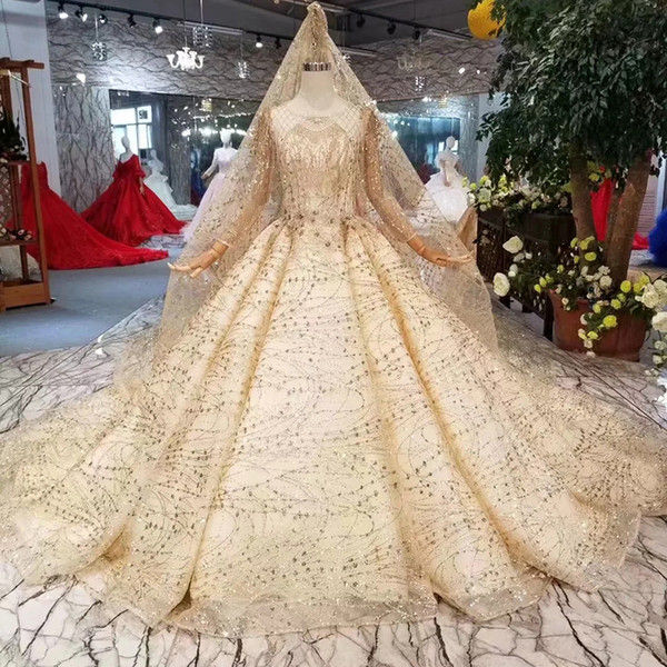 Luxury Golden Evening Dresses With Long Lace Veil Long Sleeves Lace Up Back Party Dresses Long Train Ladies Dress 2022Saudi Arabia New