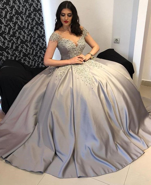 Dubai Arabic Ball Gown Evening Dresses Gray Satin Quinceanera Dresses Beads Prom Gowns Lace Applique Evening Party Dress robe de Sheer Neck