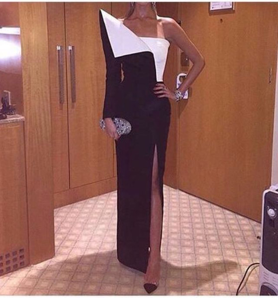 2017 Cheap Sheath Evening Dresses with Side Split 1/2 One Shoulder Long Sleeves Black and White Asymmetrical Modern Party Prom Gowns