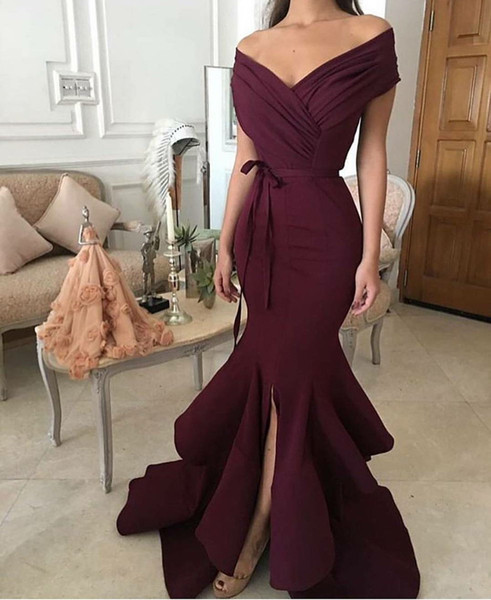 Burgandy Mermaid Prom Dresses with Off Shoulder V Neck Sleeveless Split Floor Length Ruching Bow Belts Sexy Wine Trumpet Evening Gowns