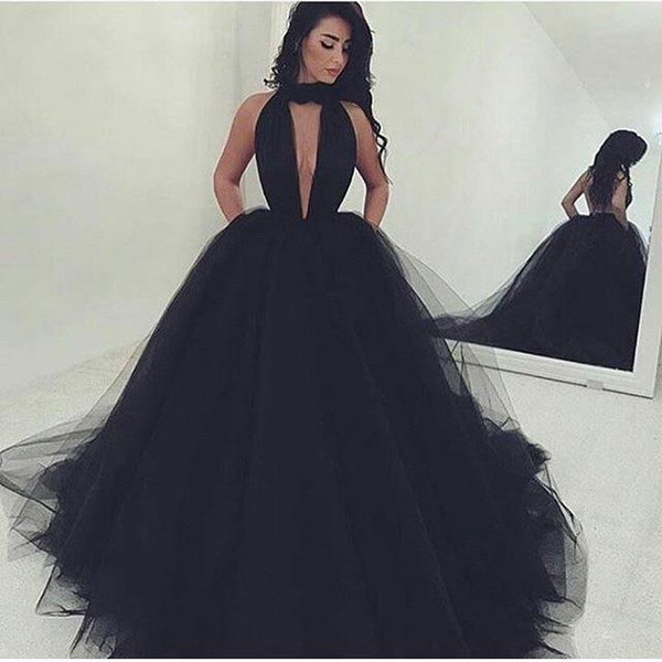 Sexy Sleeveless Back Out Prom Dresses Deep V-neck Backless Long Ball Gown Black Pageant Dress Evening Gowns