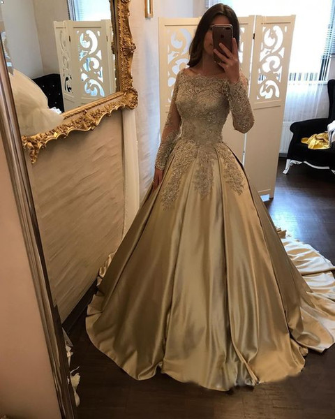 Beautiful Gold Appliqued Prom Dresses Long Sleeve Lace Evening Party Gowns Sequined Satin Bateau Pageant Gowns Red Carpet Dress Custom Made