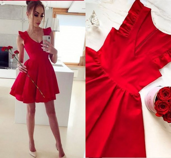 Lovely Cheap Cocktail Party Dresses Boho Cap Sleeve V-neck Ruched Graduation Dress Short Prom Dresses Cheap Homecoming Dresses