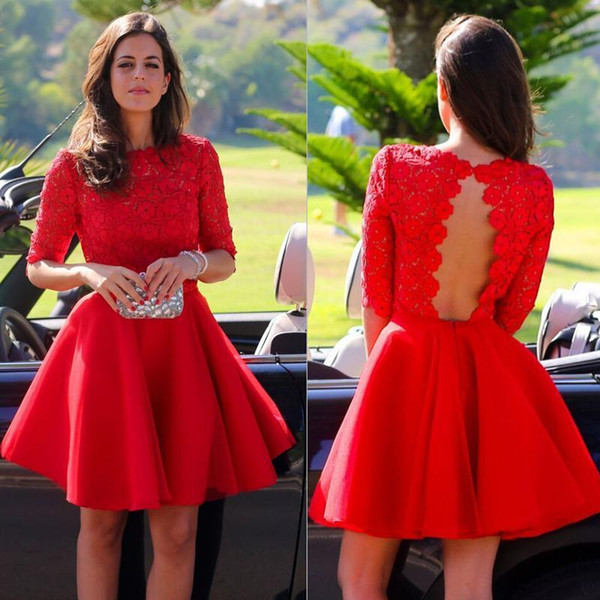 Short Red Graduation Dresses With Short Sleeves Vintage High Neck Lace Bodice Cut Out Open Back Homecoming Dresses Cocktail Dresses