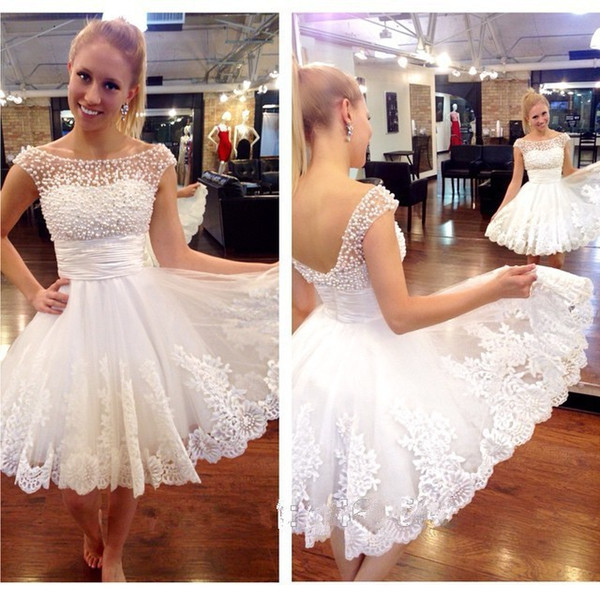 Graduation party will be decorated with the formal dress of the PROM party.