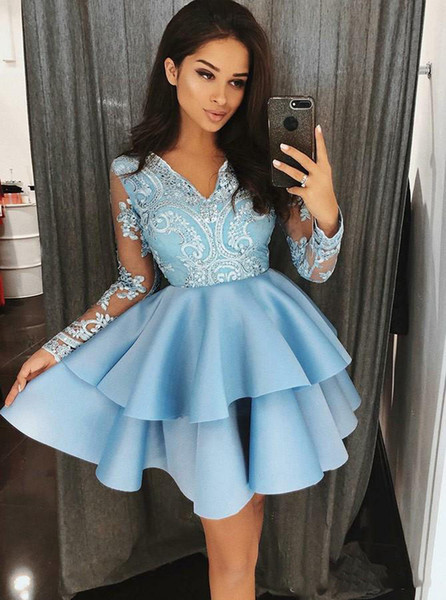 Stylish Long Sleeves Lace Homecoming Dresses For Juniors Beaded V Neck Short graduation Gowns A Line Tiered Cocktail Party Dress