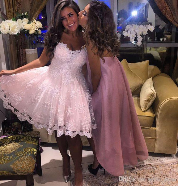 Lace Short Ball Gown Prom Dresses Sweetheart Appliques Sweet 16 Homecoming Dresses Party Cocktail Gowns SH018