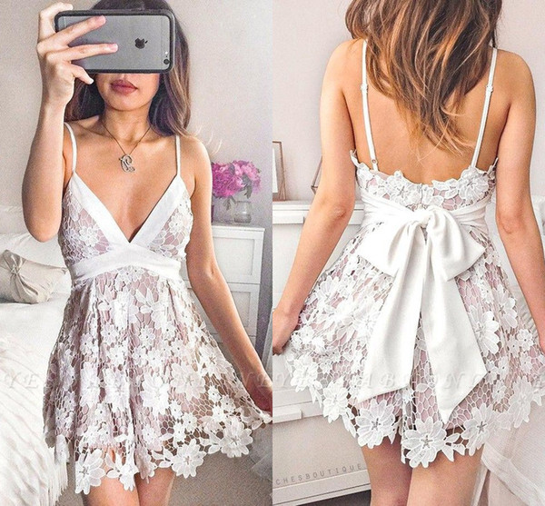 Chic Lace Mini Short Homecoming Dresses Sexy Backless With Bow Back Spaghetti Strap Women Occasion Party Cocktail Gowns BC2643