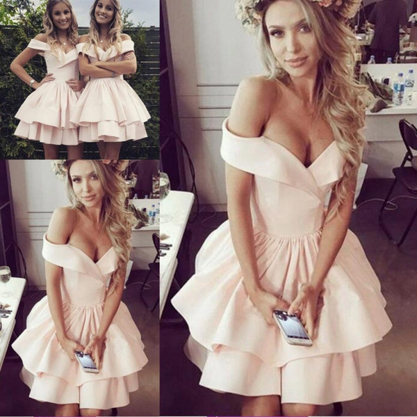 Cheap Summer Homecoming Dresses Pale Pink Elegant Off Shoulders Layers Ruffles Short Cocktail Prom Party Gowns