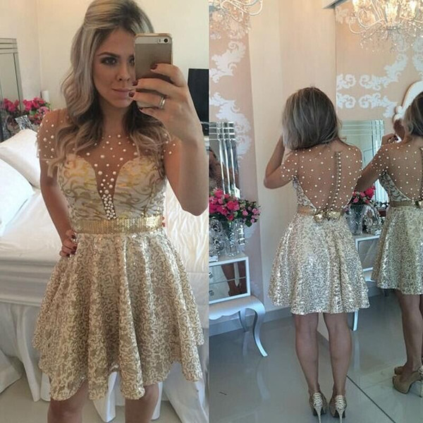 New Gold Blinbling Short Sleeves Homecoming Dresses Beadings See Through Back Pearls Sequins Short Prom Dresses Sequins Cocktai Dresses