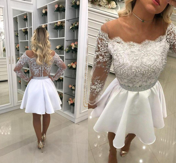 Off Shoulder Long Sleeve Lace Homecoming Dresses Pearls Beaded Lace Appliques Cocktail Dresses Short Party Gown