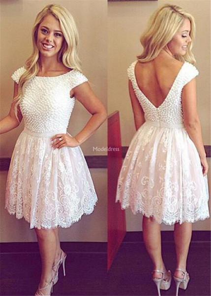 Elegant Lace Homecoming Dresses Jewel Neck Backless Knee Length Pearls Special Occasion Dress Modern Formal Party Prom Gown Cocktail Dresses