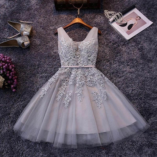 Cheap Short Cocktail Dresses Red Gray Blue Homecoming Dresses A Line V Neck Tulle Appliques Beaded Prom Gowns with Lace-up Back CPS341