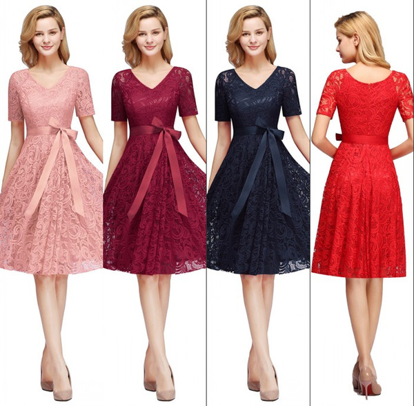 4 Colors Cheap Full Lace Sweet Homecoming Dresses with Sash V Neck Knee Length Short Prom Party Dresses Even Wear CPS1146