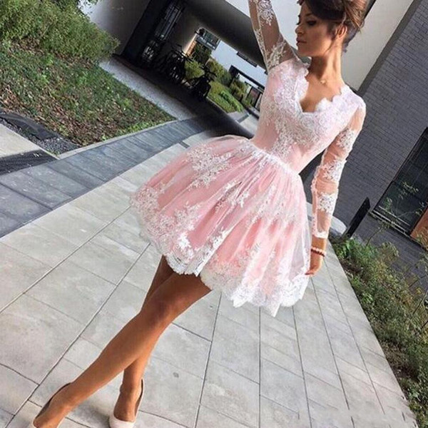 Princess Puffy Long Sleeve Homecoming Dresses Lace Appliques V Neck Cocktail Dress Short Party Gown robe de bal