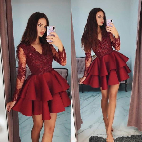 New Red V Neck Homecoming Dresses Tiered Long Sleeve Beaded Lace Applique Short Prom Dress Lovely Fashion Cocktail Party Dresses