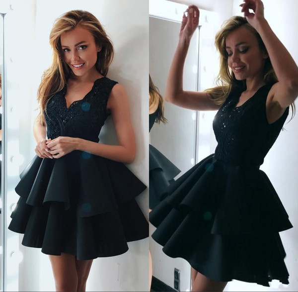 New V Neck 2 Layers Black Homecoming Dresses Lace Appliques Sequins Cocktail Dress Short Prom Party Gown