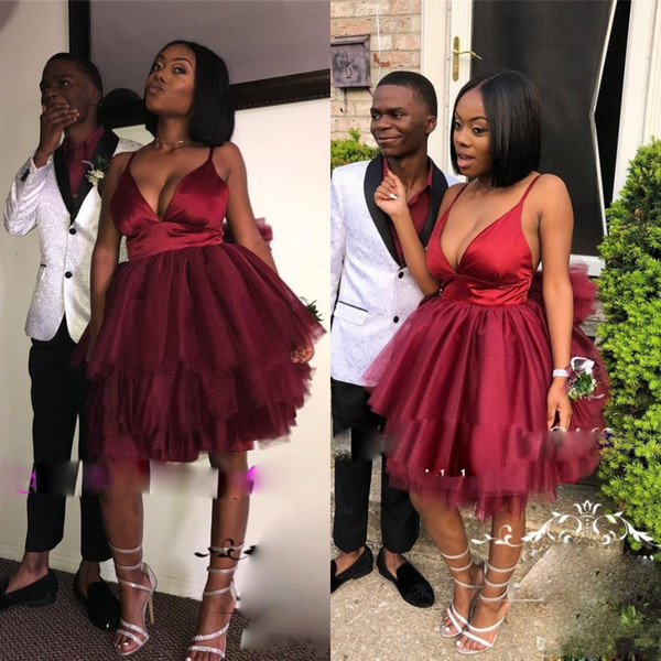 Sexy Burgundy Backless Short Prom Dresses A Line Plus Size Knee Length Ruffles Skirt 2K19 Cheap Formal Homecoming Evening Party Gowns