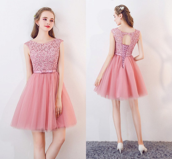 Pink A Line Knee Length Homecoming Dresses Lace Applique Top Bow Sash Short Prom Party Cocktail Dresses With Lace Up Back CPS1125