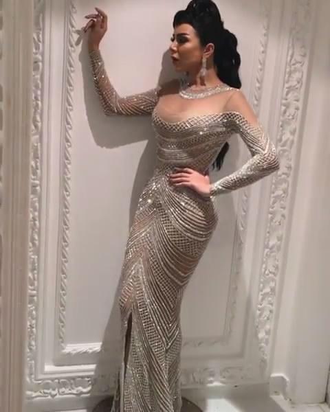 Luxury Blingbling Beaded Evening Dresses 2017 Sheer Major Beaded Neckline With Long Sleeves and Front Split Pageant Gowns