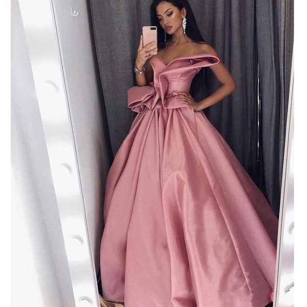 Pretty Celebrity Prom Dresses Sweetheart Sleeveless Pleats Ruched Satin Party homecoming dresses pageant Saudi Arabia evening dresses