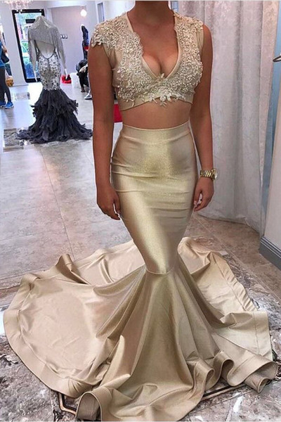 Luxury Gold Mermaid Pageant Prom dresses Cheap V neck With Short Sleeves Two Pieces Applique Lace Sweep Train Long Evening Formal Gowns