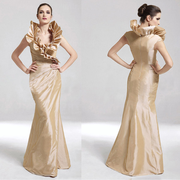 New Designer Halter Champagne A Line Homecoming Dress Popular Bridesmaid evening dress Bridal Homecoming Dress party Prom gown