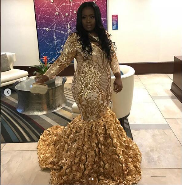 Plus Size Mermaid Prom Formal Dresses with Long Sleeve Sexy V-neck 3D Floral Train Luxury Gold Sequins Applique Prom Dress