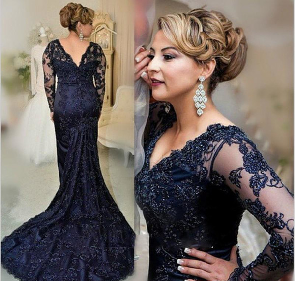 Elegant Navy Blue Mermaid Mother Dresses Plus Size Lace Mother of the Bride Dresses Long Sleeves Formal Evening Gown with Beaded