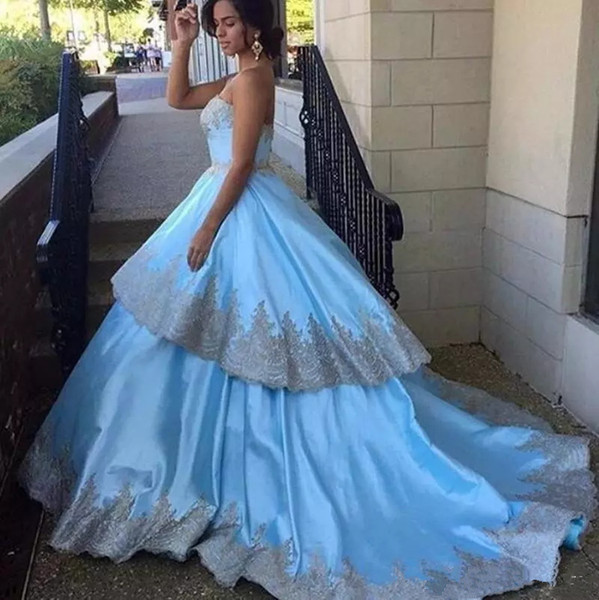 Luxury strapless Sky Blue ball Gown Prom Dresses silver Lace Appliques tiered skirt Evening Dress Formal Wear