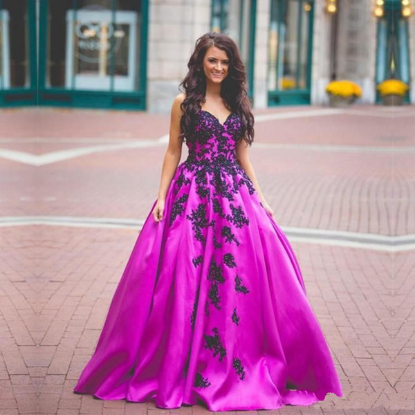 Elegant Satin Ball Gown Prom Dresses Sweetheart Lace Appliques Satin Fuchsia Evening Gown with Black Lace