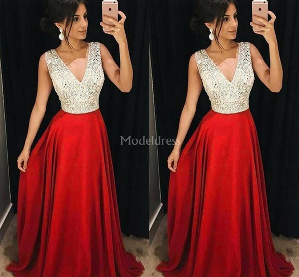 Stylish Prom Dresses Deep V-Neck A Line Sweep Train Crystals Formal Party Evening Gowns Major Beading Special Occasion Dresses Vestidos