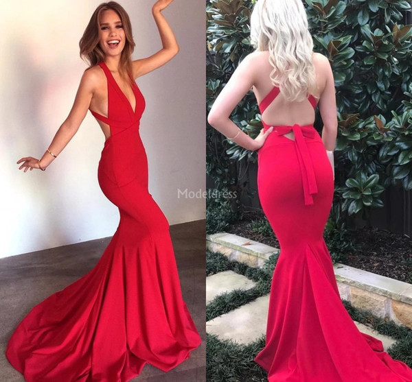 Sexy Mermaid Prom Dresses V-Neck Backless Sweep Train Modern Vestidos De Fiesta Formal Party Evening Gown Simple Special Occasion Dress